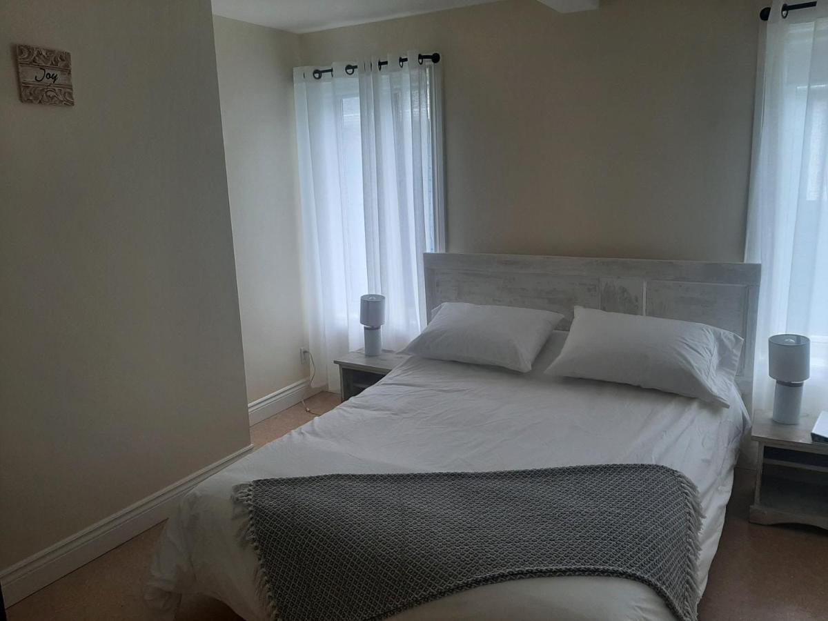 La Maison Aux Camelias Bed & Breakfast Coaticook Luaran gambar