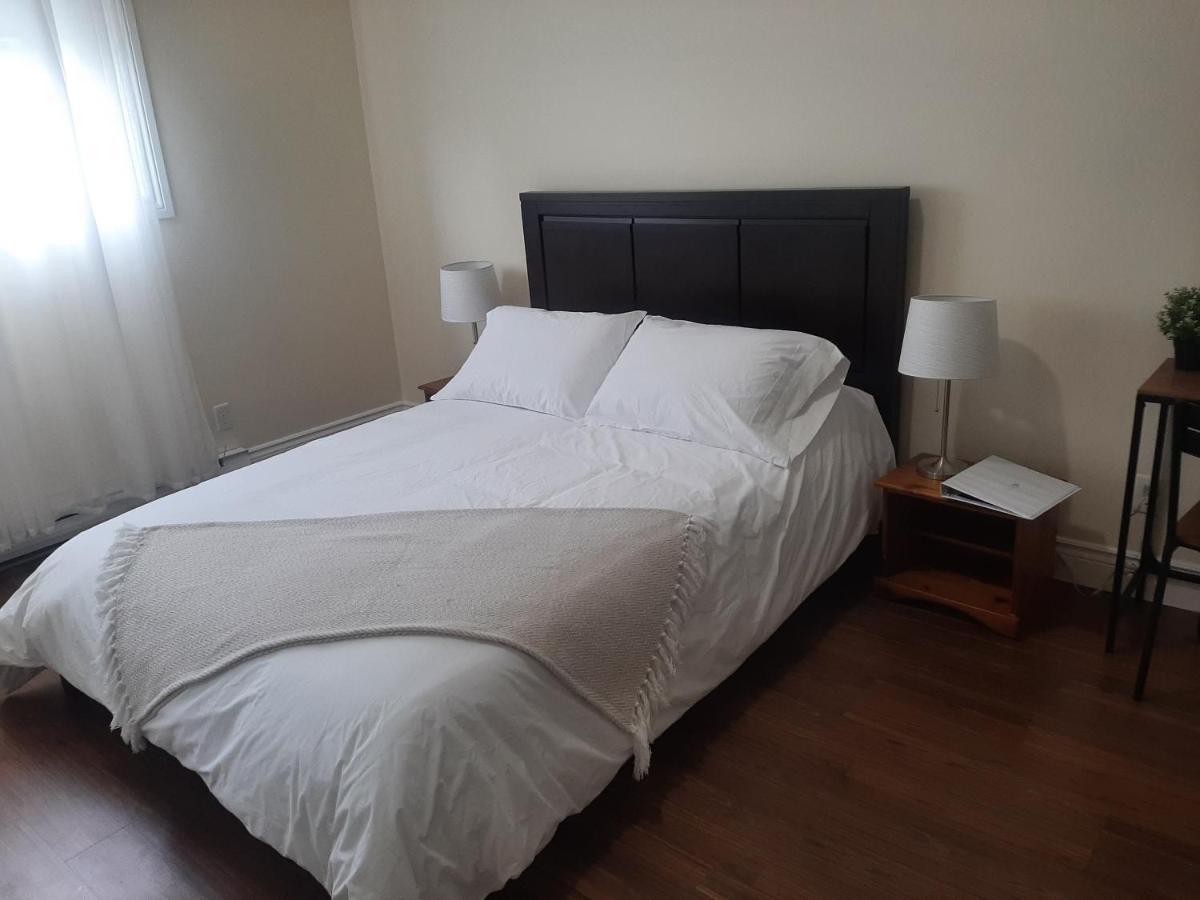 La Maison Aux Camelias Bed & Breakfast Coaticook Luaran gambar