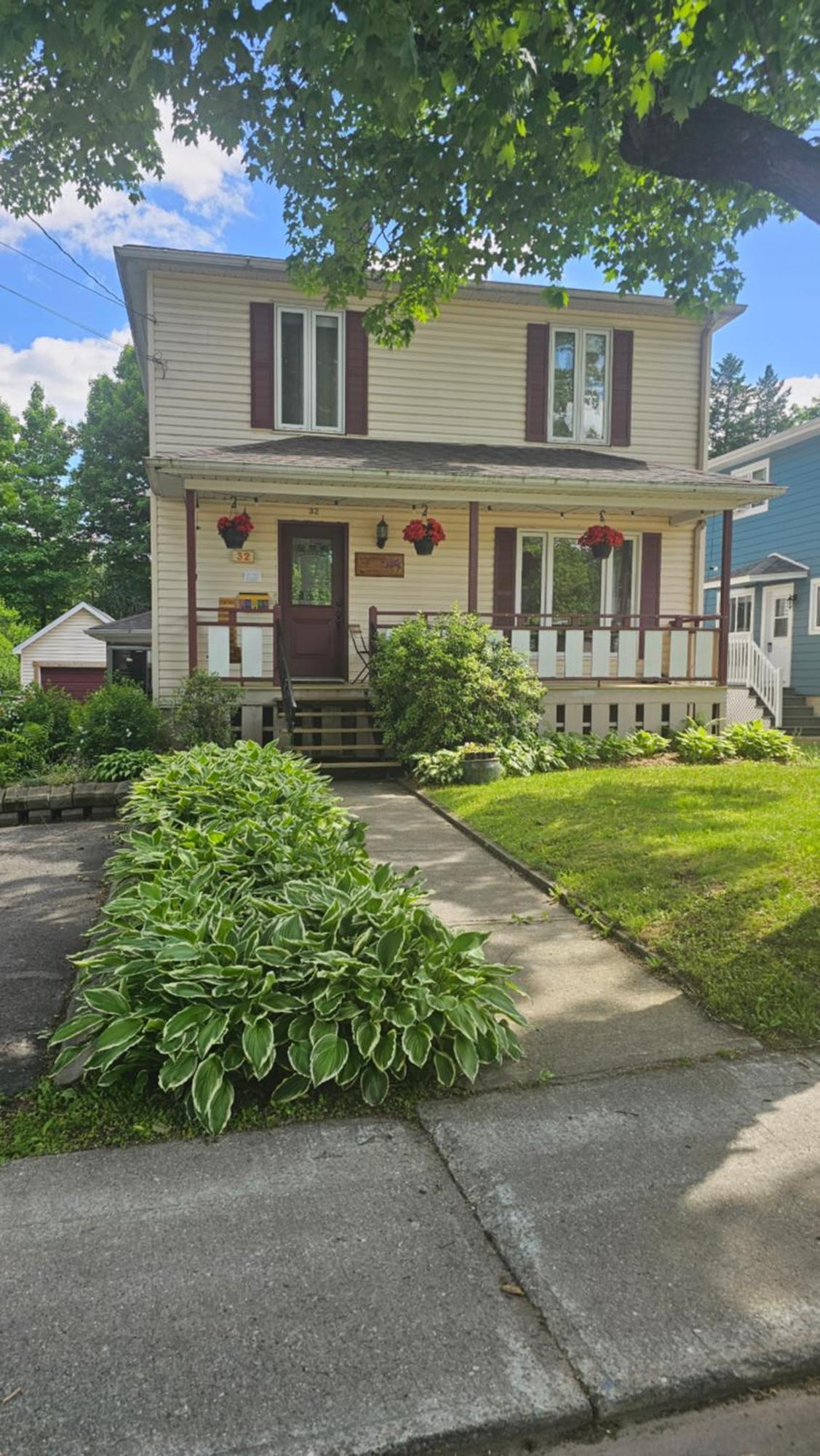 La Maison Aux Camelias Bed & Breakfast Coaticook Luaran gambar